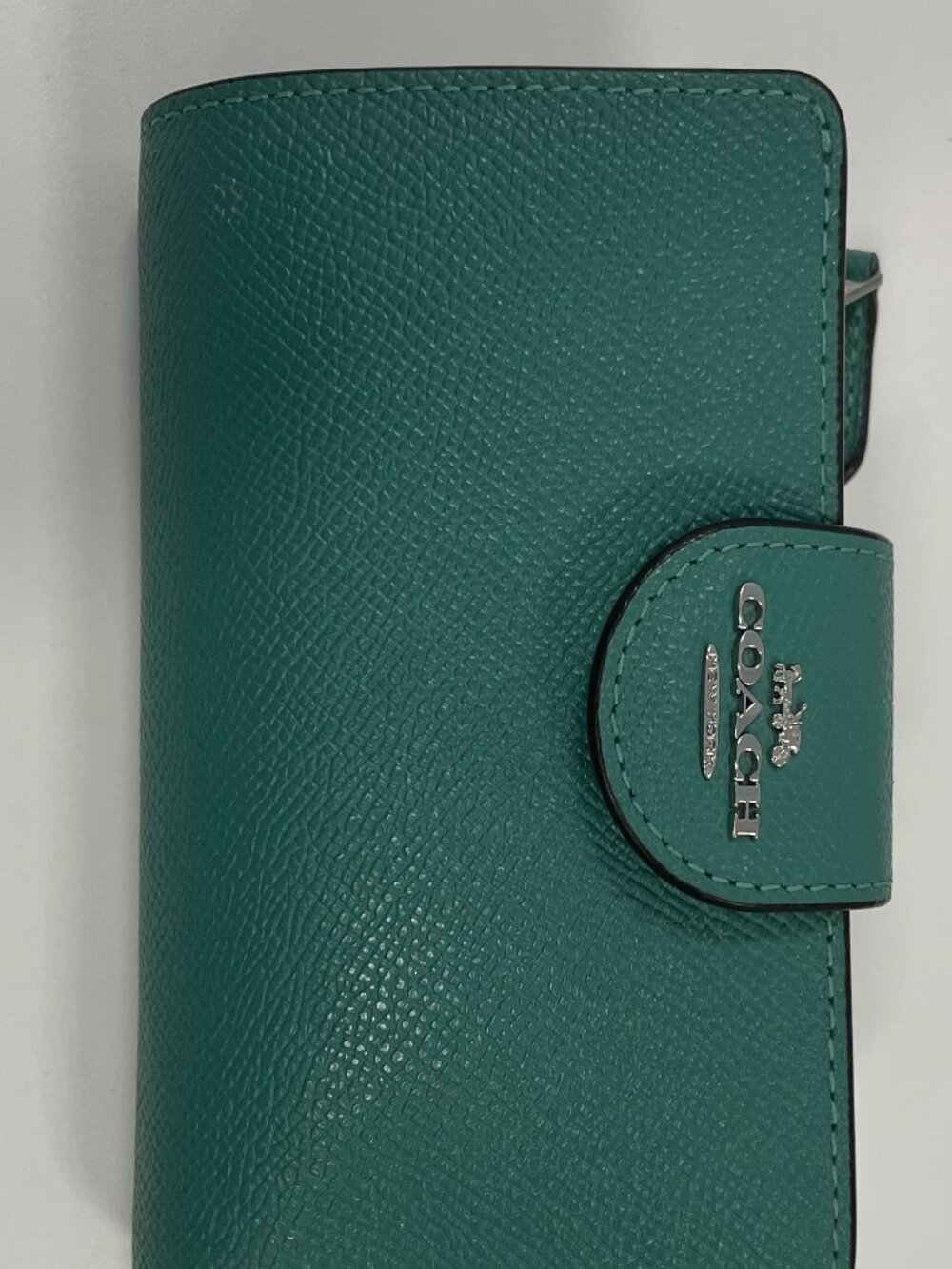 Coach Green And Silver Medium Corner Zip Wallet Like New